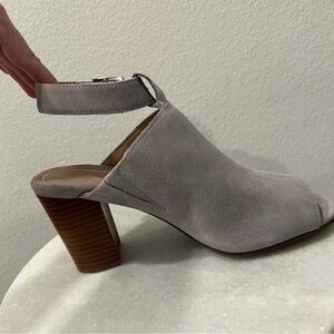 Vionic Gray Suede Block Heel Sandals